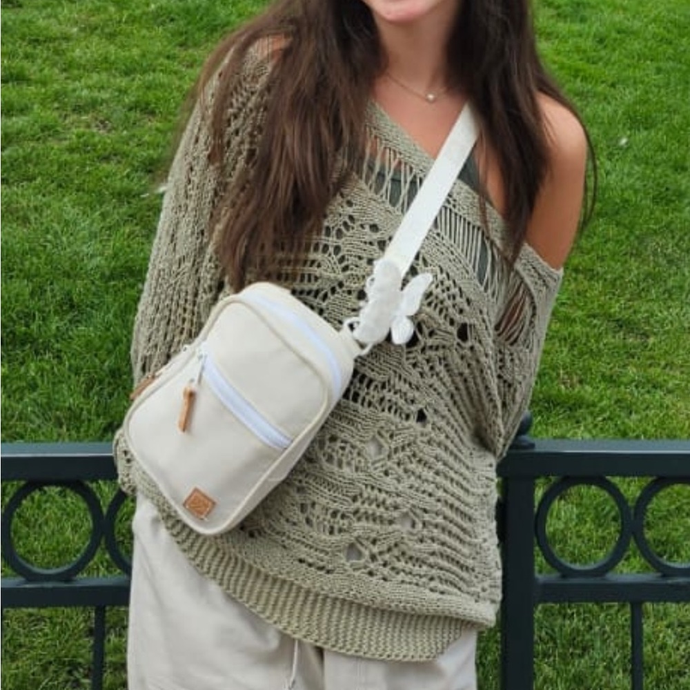 Zara. Green Comfy Sweater.